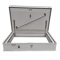 Люк для выхода на кровлю Небоскреб противопожарный EI60 утепленный с терморазрывом - открытый вид поручень справа